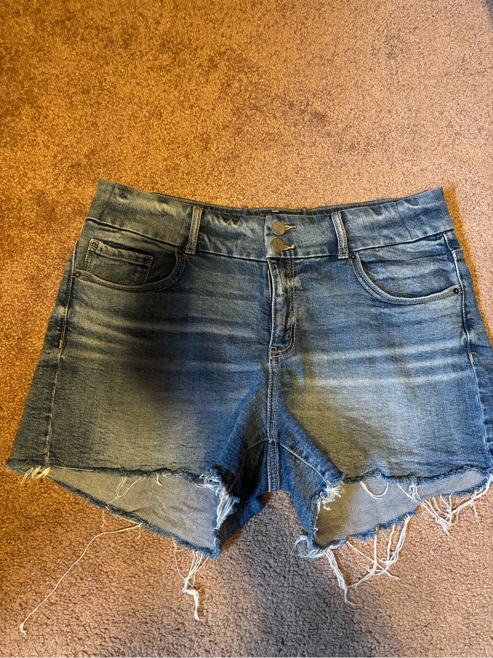BKE Women's Distressed Denim Shorts - Blue